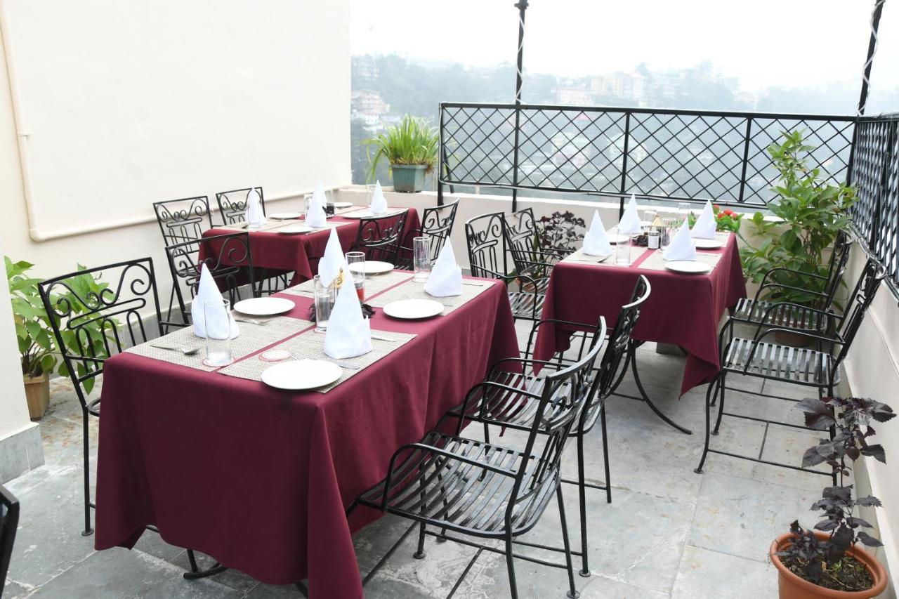 Auckland Hotel And Restaurant Near Mall Road شيملا المظهر الخارجي الصورة