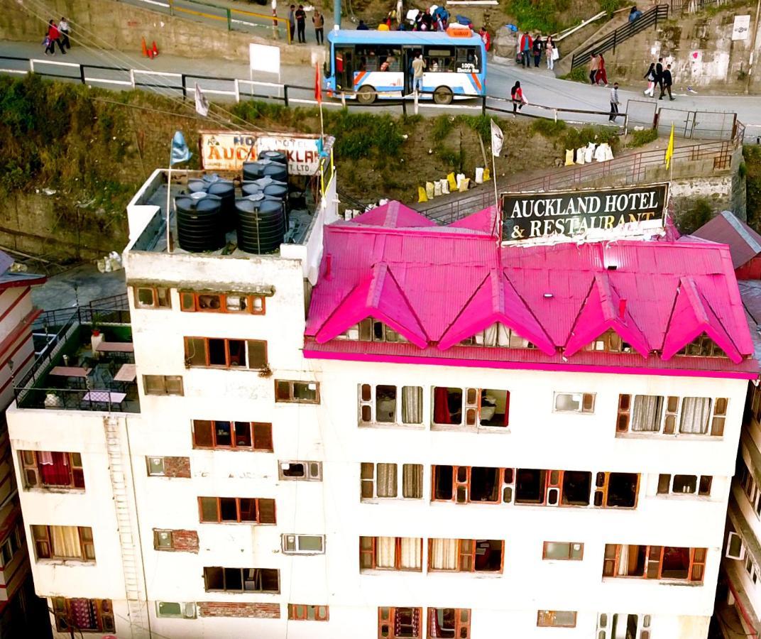 Auckland Hotel And Restaurant Near Mall Road شيملا المظهر الخارجي الصورة