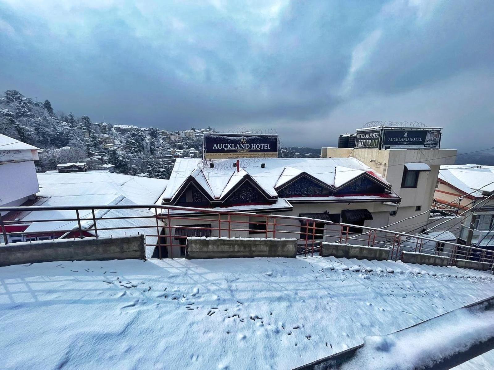 Auckland Hotel And Restaurant Near Mall Road شيملا المظهر الخارجي الصورة